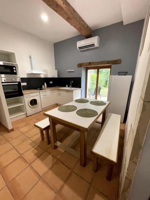 Superbe Appartement Cosy Avec Jardin 尼姆 外观 照片