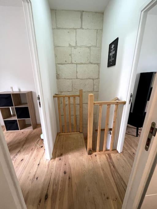 Superbe Appartement Cosy Avec Jardin 尼姆 外观 照片