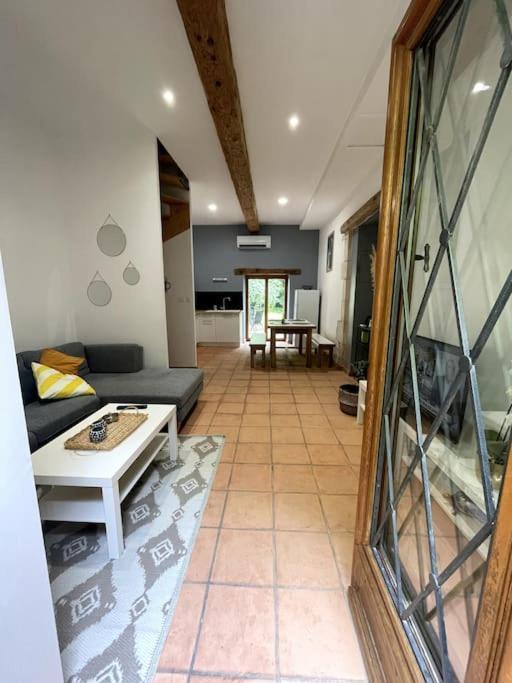 Superbe Appartement Cosy Avec Jardin 尼姆 外观 照片